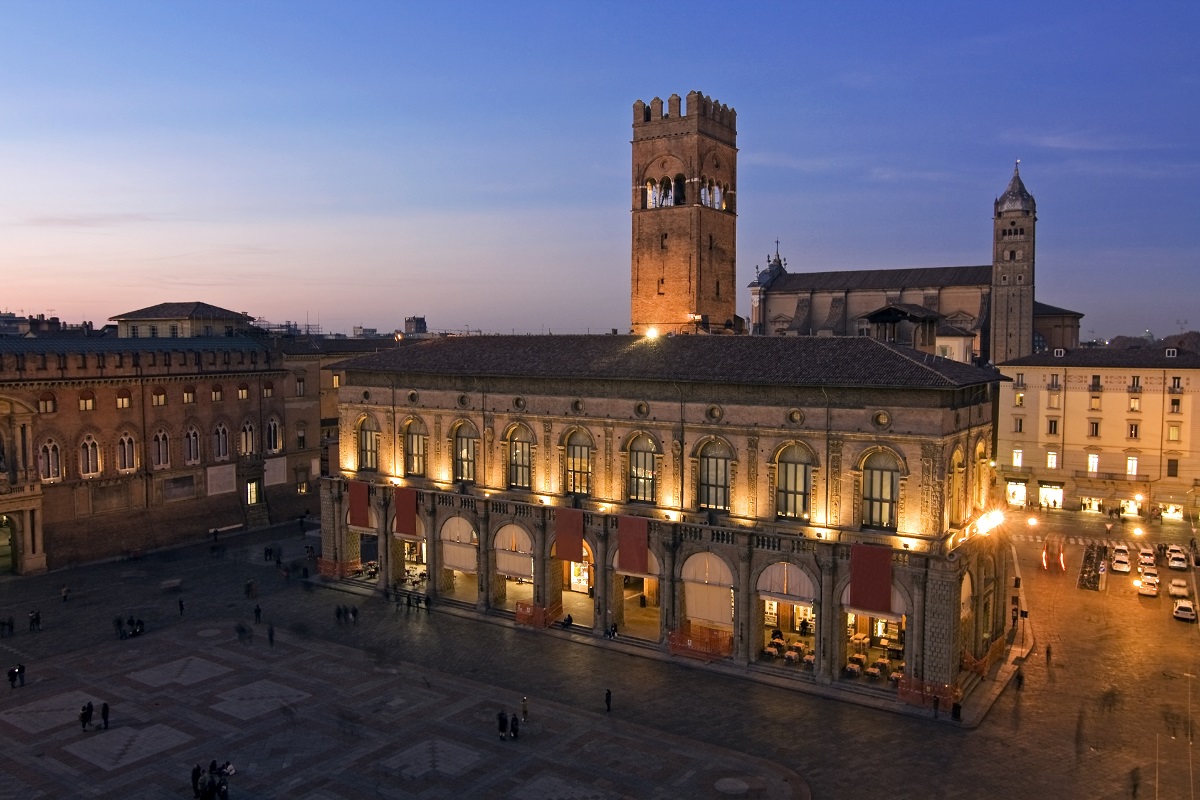 Bologna travel guide
