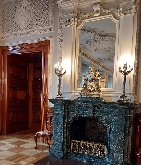 Beautiful clock and chimbey inside the royal reception rooms