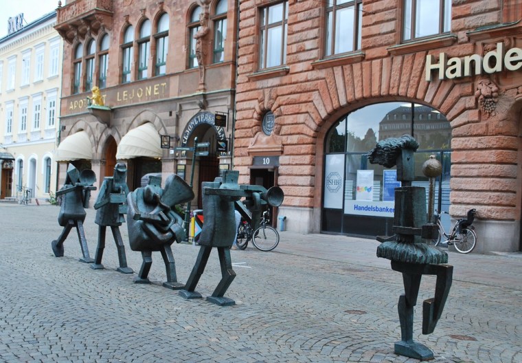 Fun statues in central Malmo