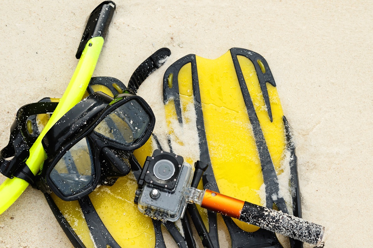 how to travel with scuba gear