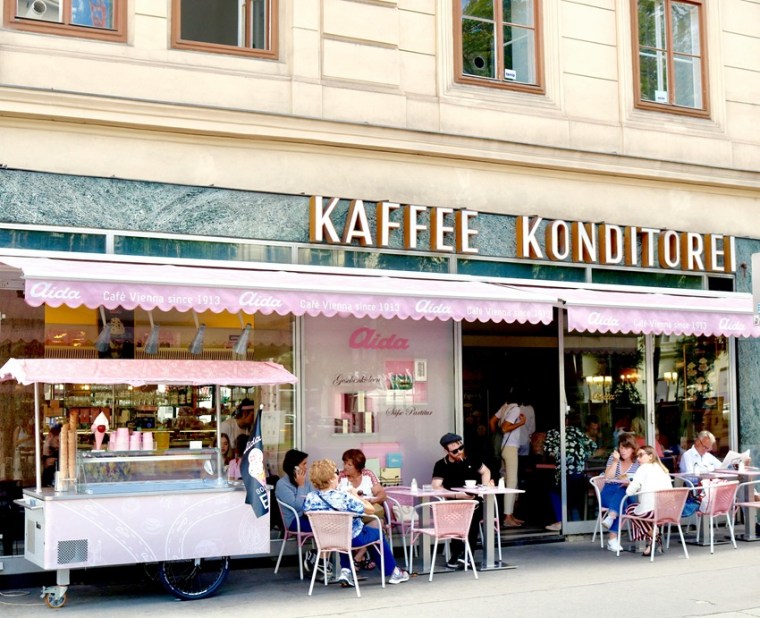 Coffee Shop in Vienna - Destinations with Relaxed Smoking Laws